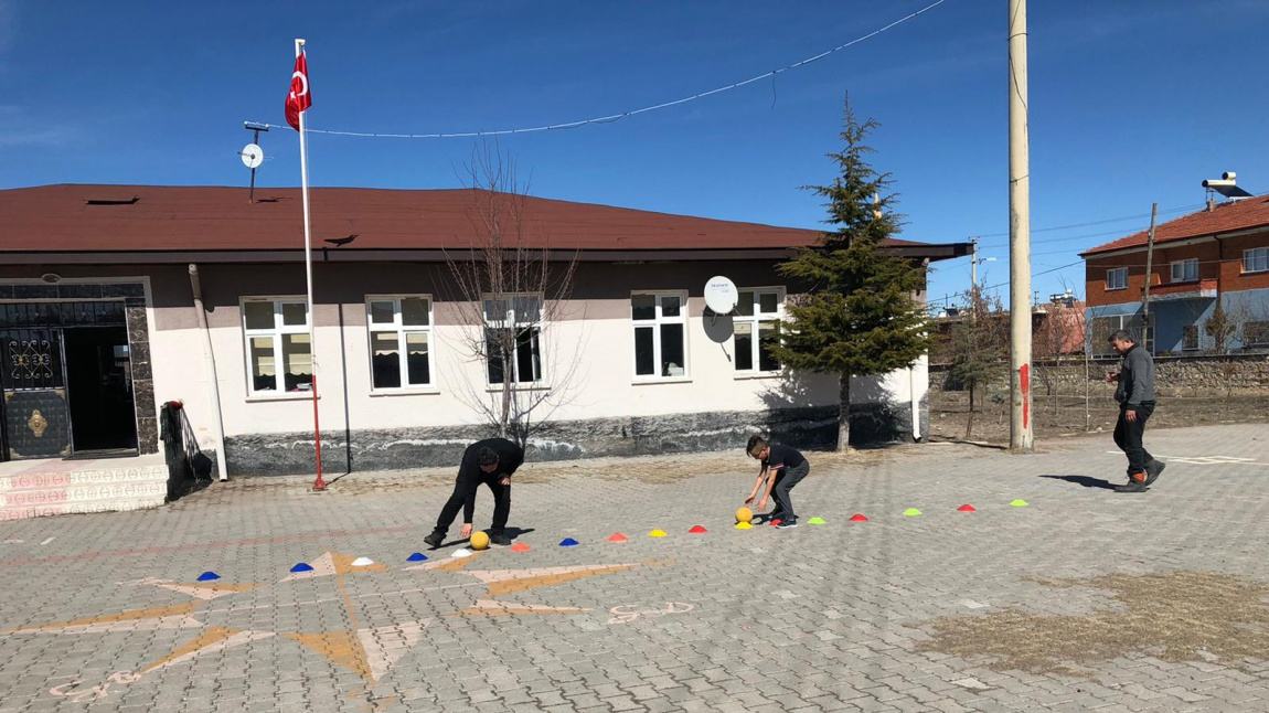 İnallı İlkokulu Fotoğrafı